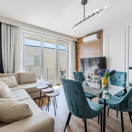 Talea Elegant Escape By Pikhost *